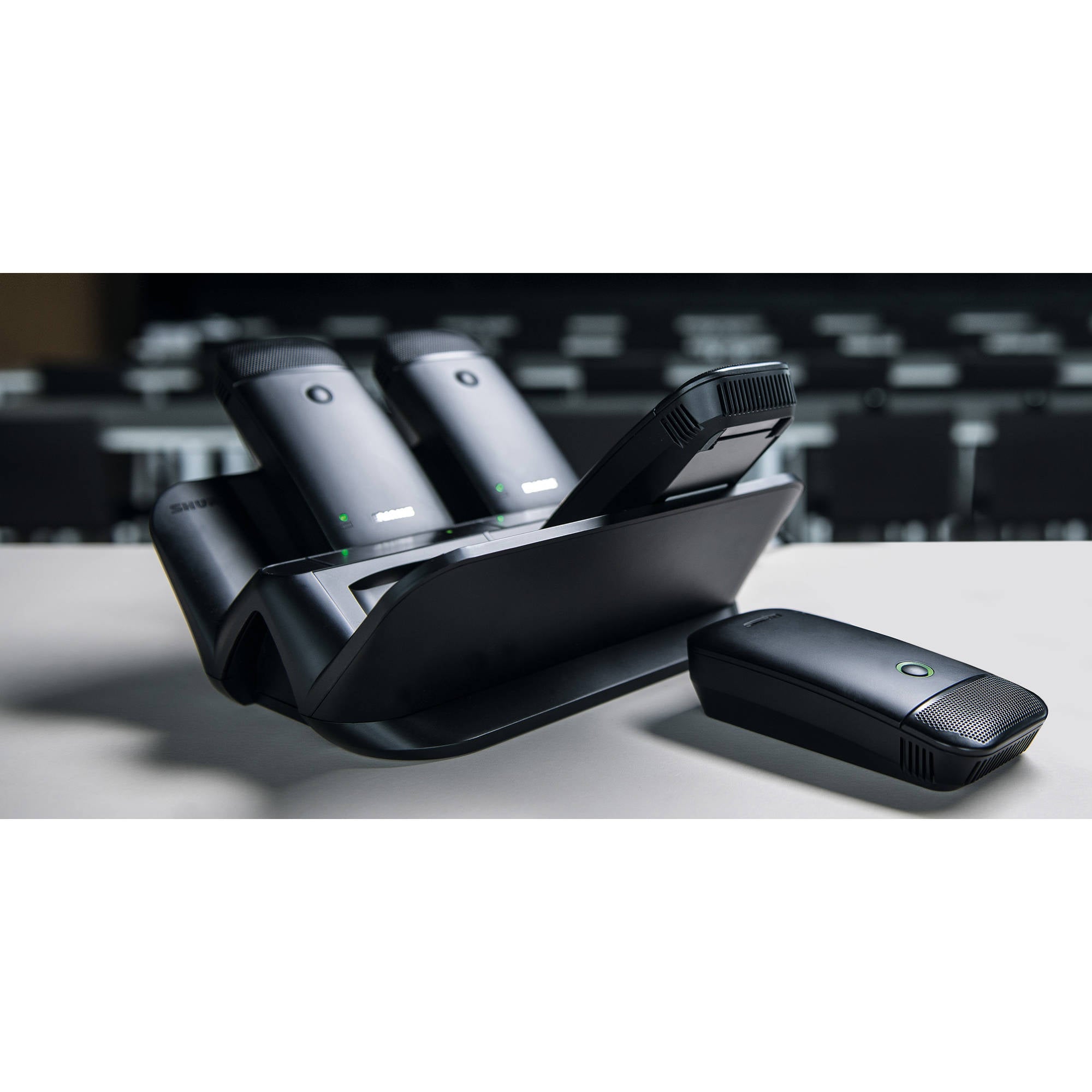 Shure SBC450 Docking Station