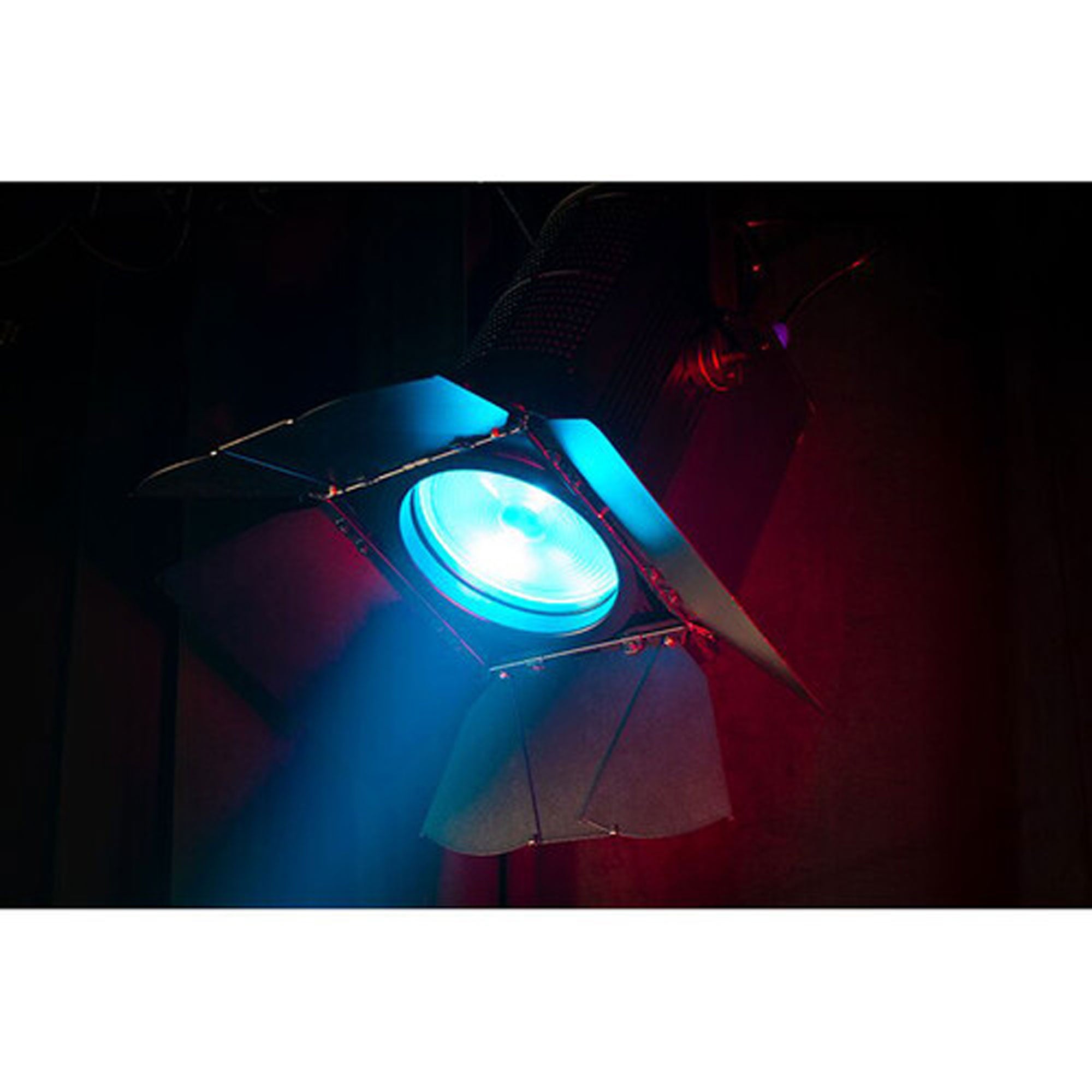 American DJ Encore FR Pro Color 400W LED Fresnel with 7" Lens