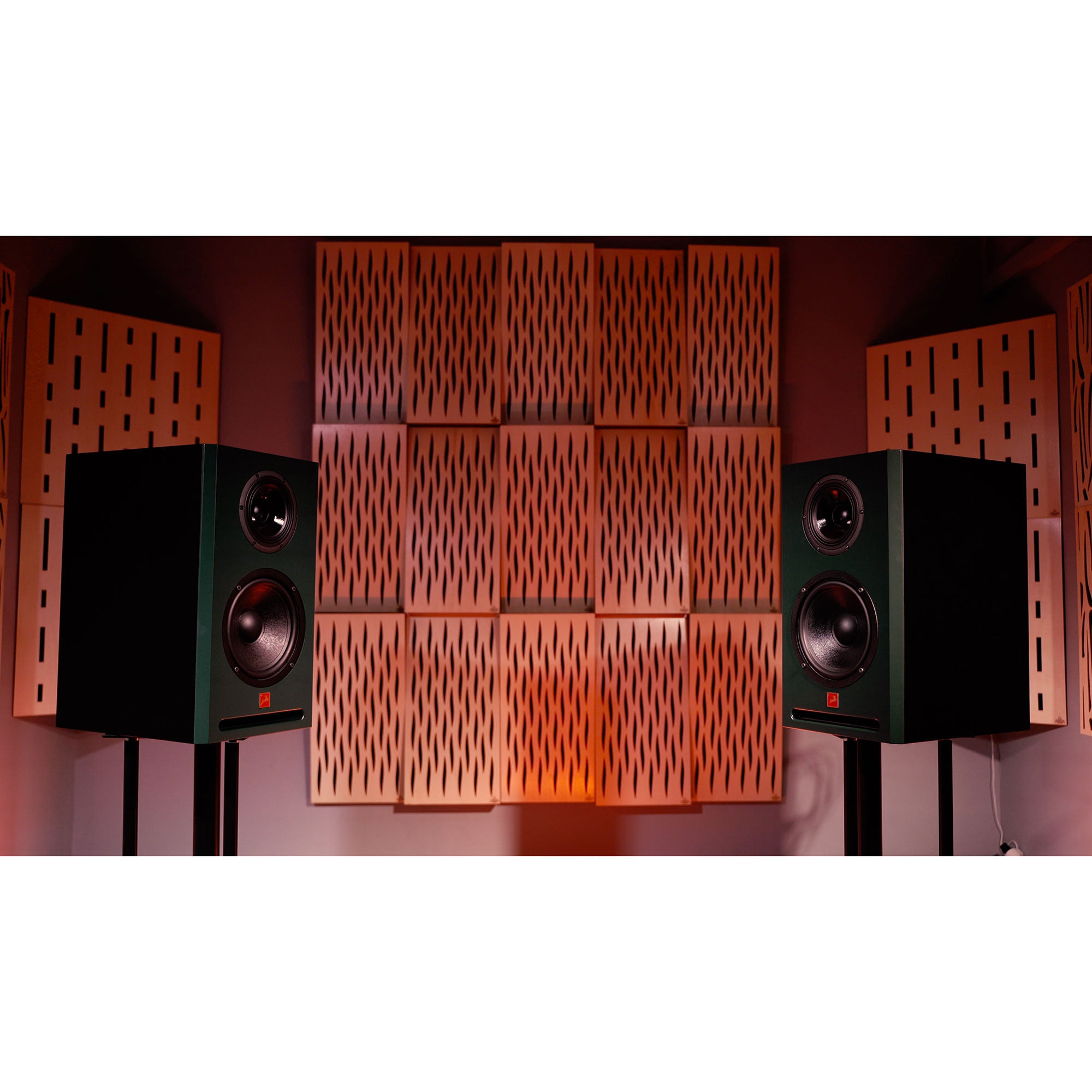 Antelope Audio Atlas i8 3-Way Isobaric Active Studio Monitor (Single)