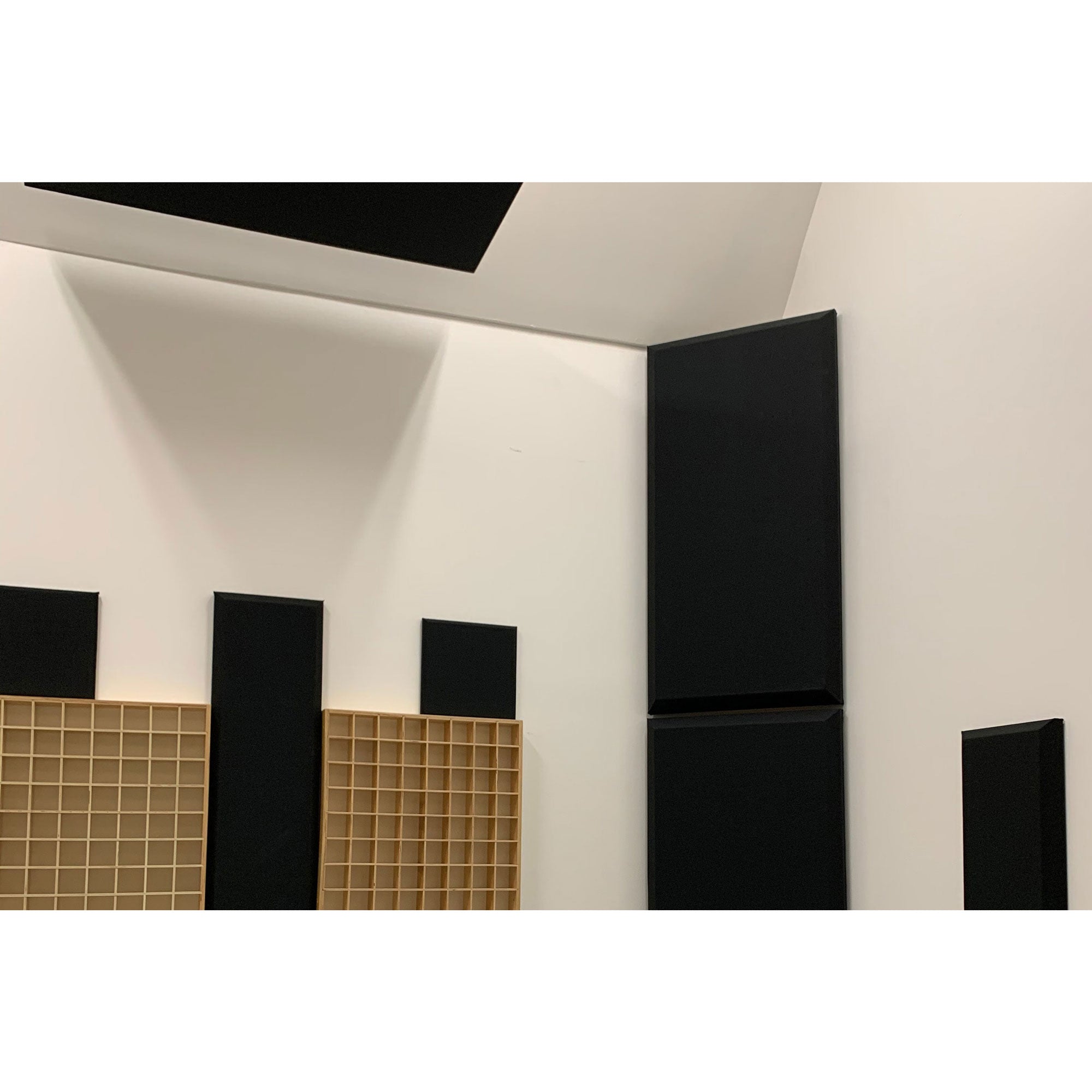 Primacoustic London Bass Trap Kit (Two 24 x 48" Panels, Paintable White)