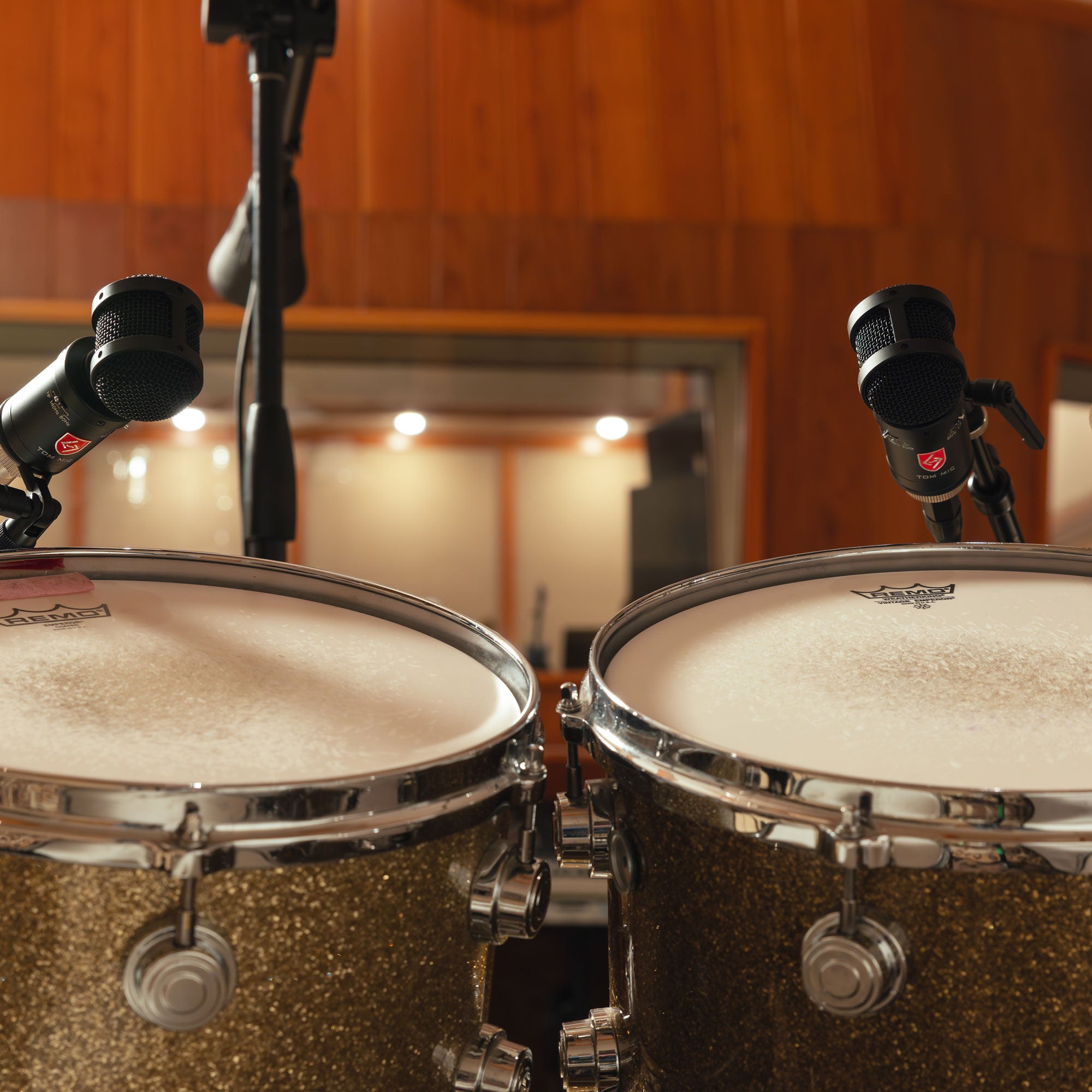 Lauten Audio Tom Mic Large-Diaphragm FET Condenser Microphone