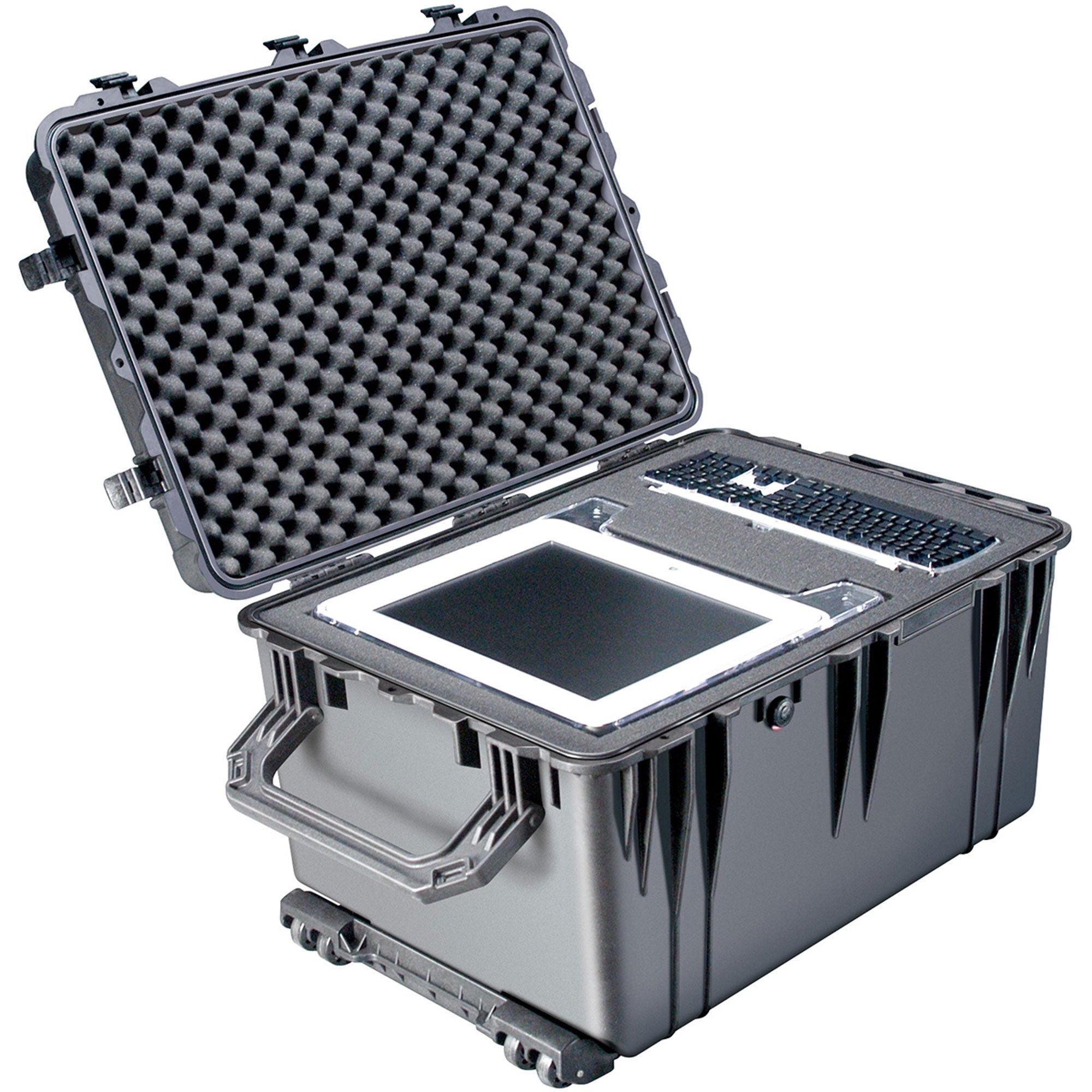 Pelican 1660 Protector Case with Foam (Black)