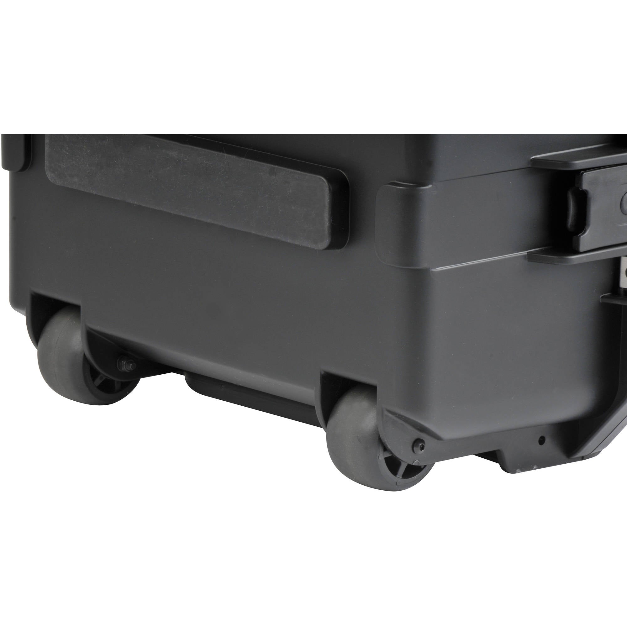 SKB 3i-5616-9B-L iSeries Waterproof Case with Wheels (Layered Foam)