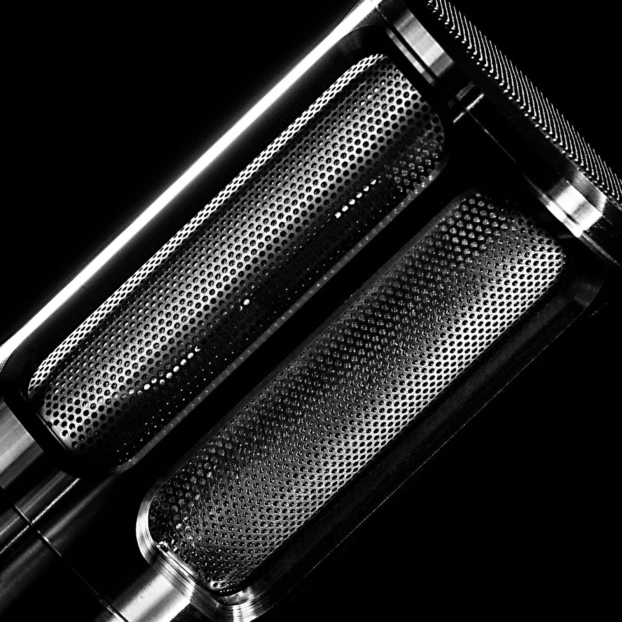 Earthworks Icon Pro Streaming XLR Microphone (Stainless Steel)