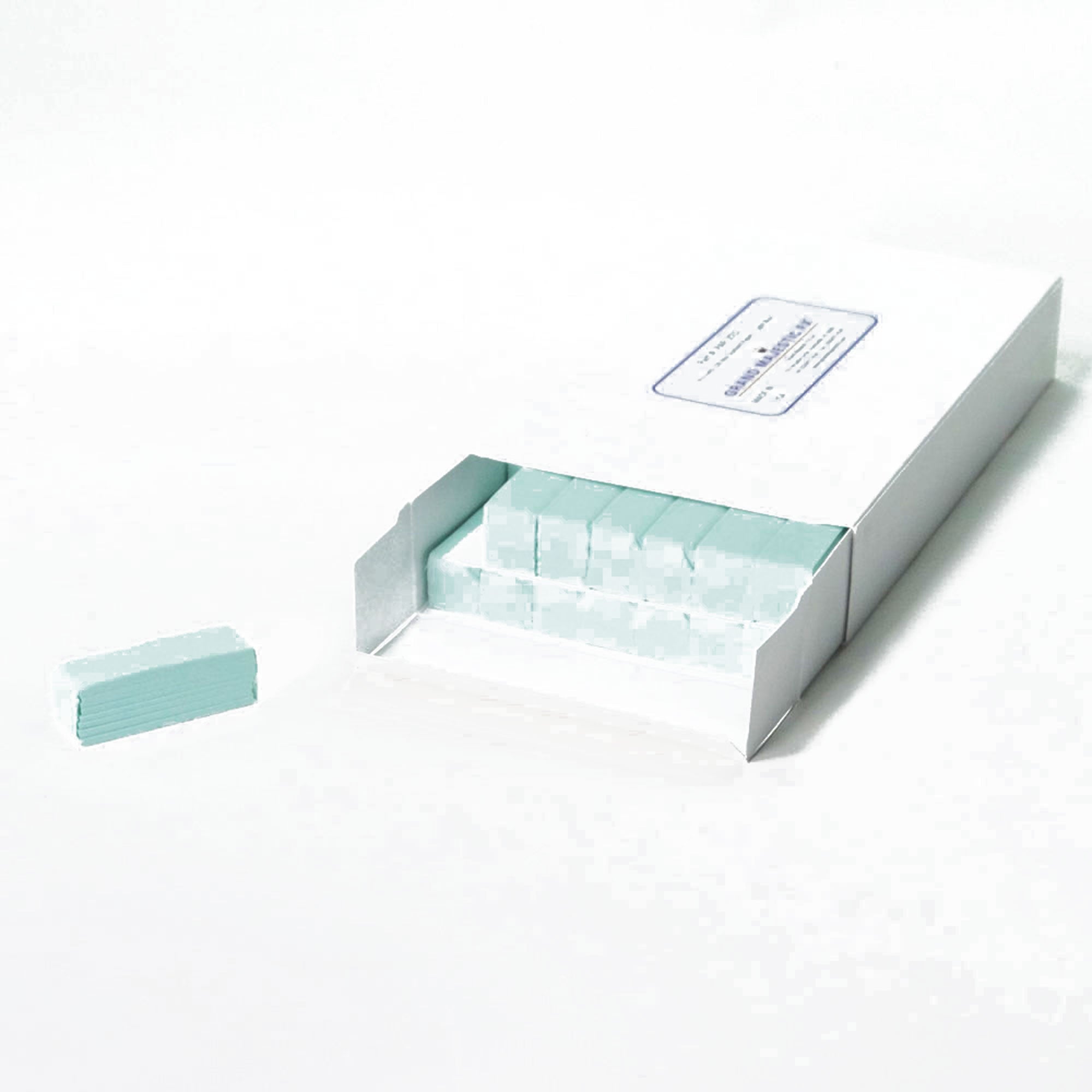 Grand Majestic FX Pro Fetti 1lb Box of Stacked Paper Confetti (Light Blue)