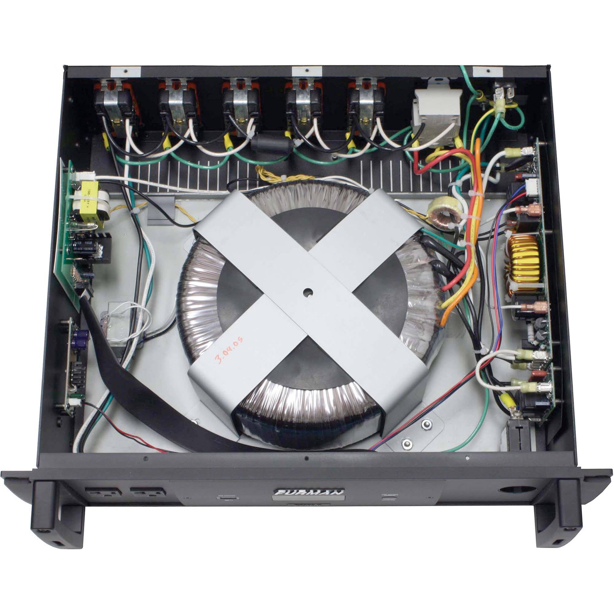 Furman P-2400 IT Symmetrically Balanced Power Conditioner