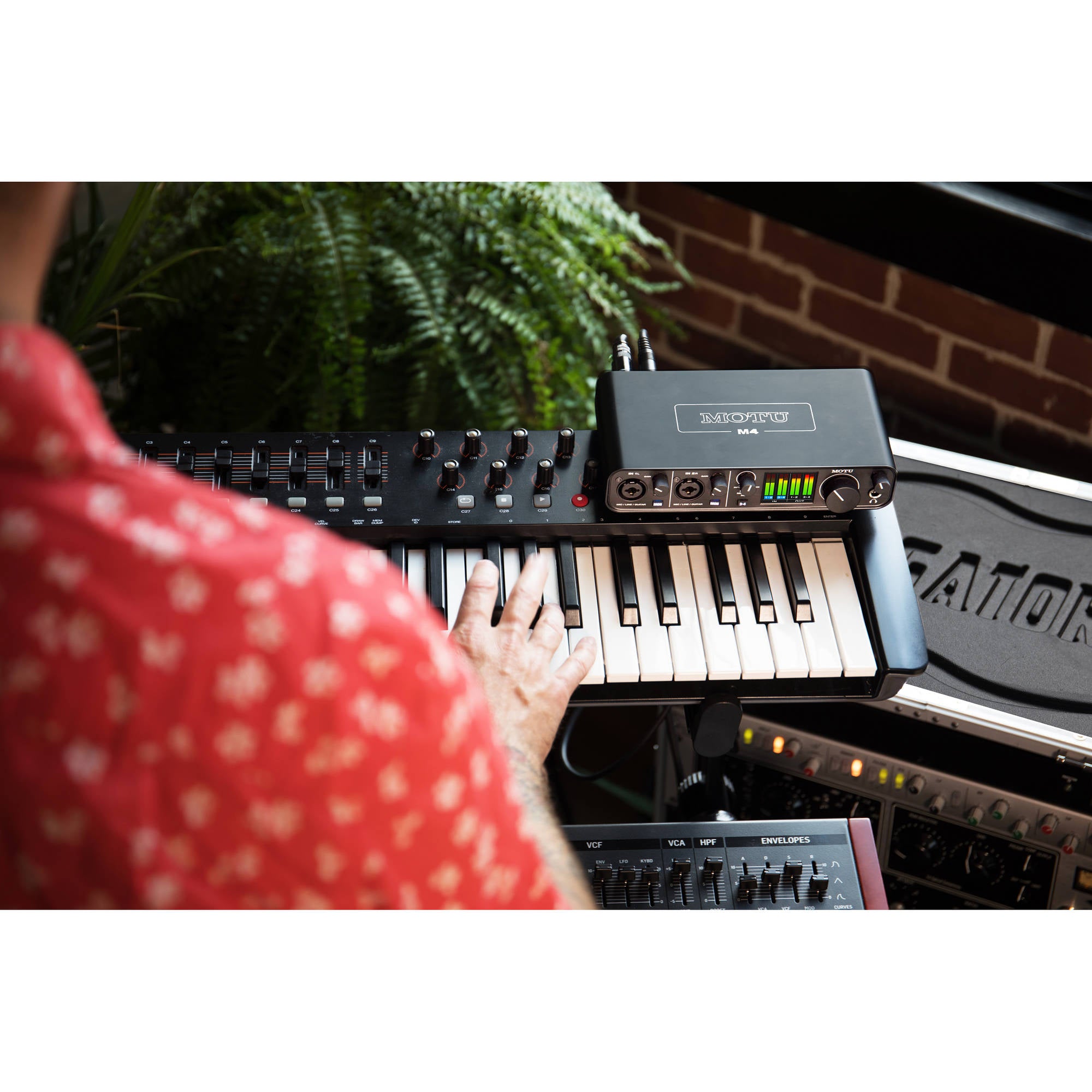 MOTU M4 USB-C Audio-MIDI Interface