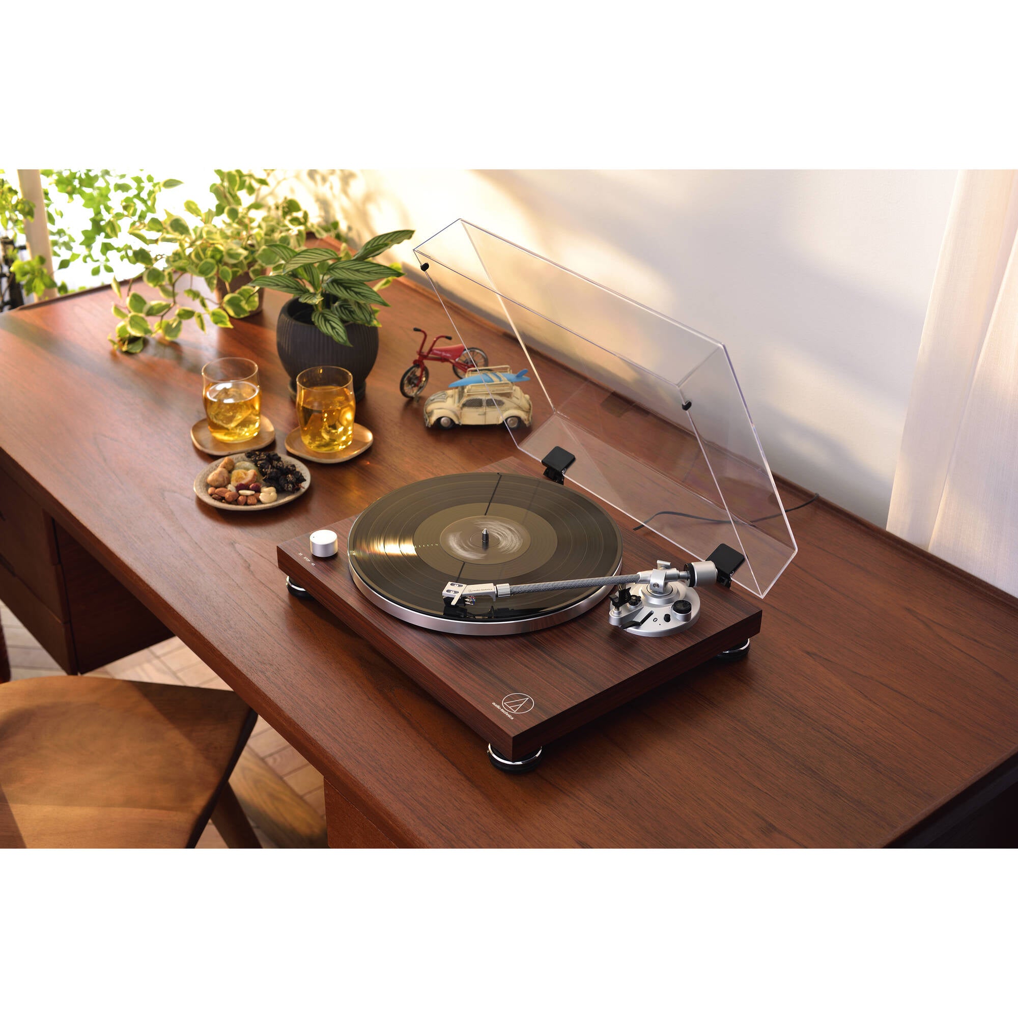 Audio-Technica AT-LPW50BT-RW Manual Two-Speed Turntable with Bluetooth