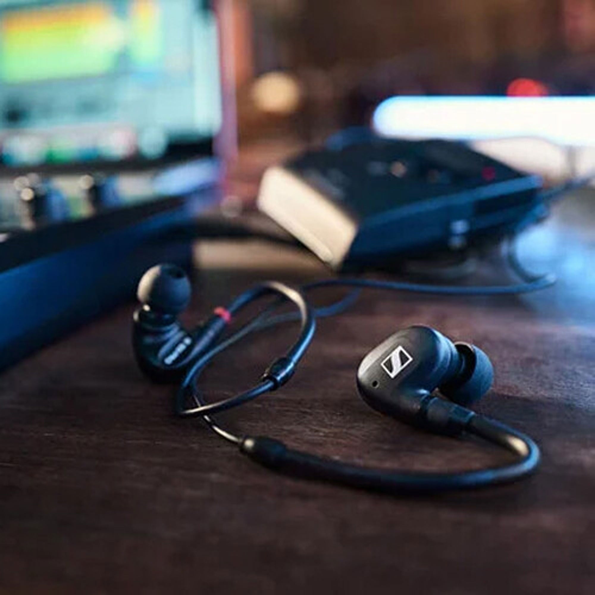 Sennheiser IE 100 PRO Wireless In-Ear Headphones (Black)