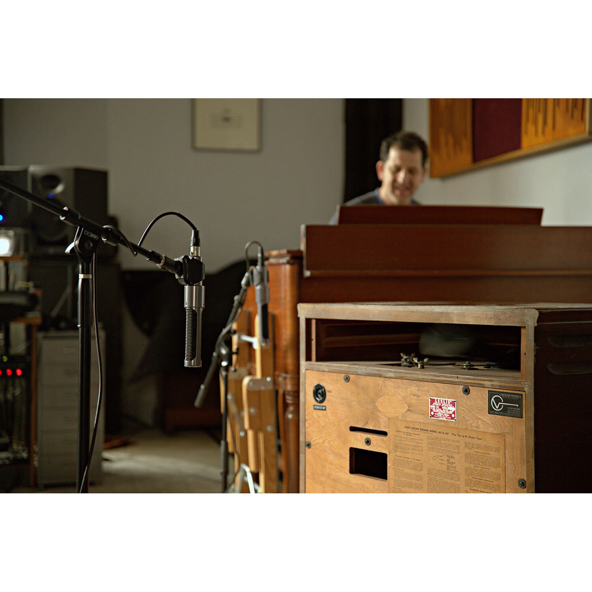 AEA NUVO N13 Active Mid-Field Ribbon Microphone