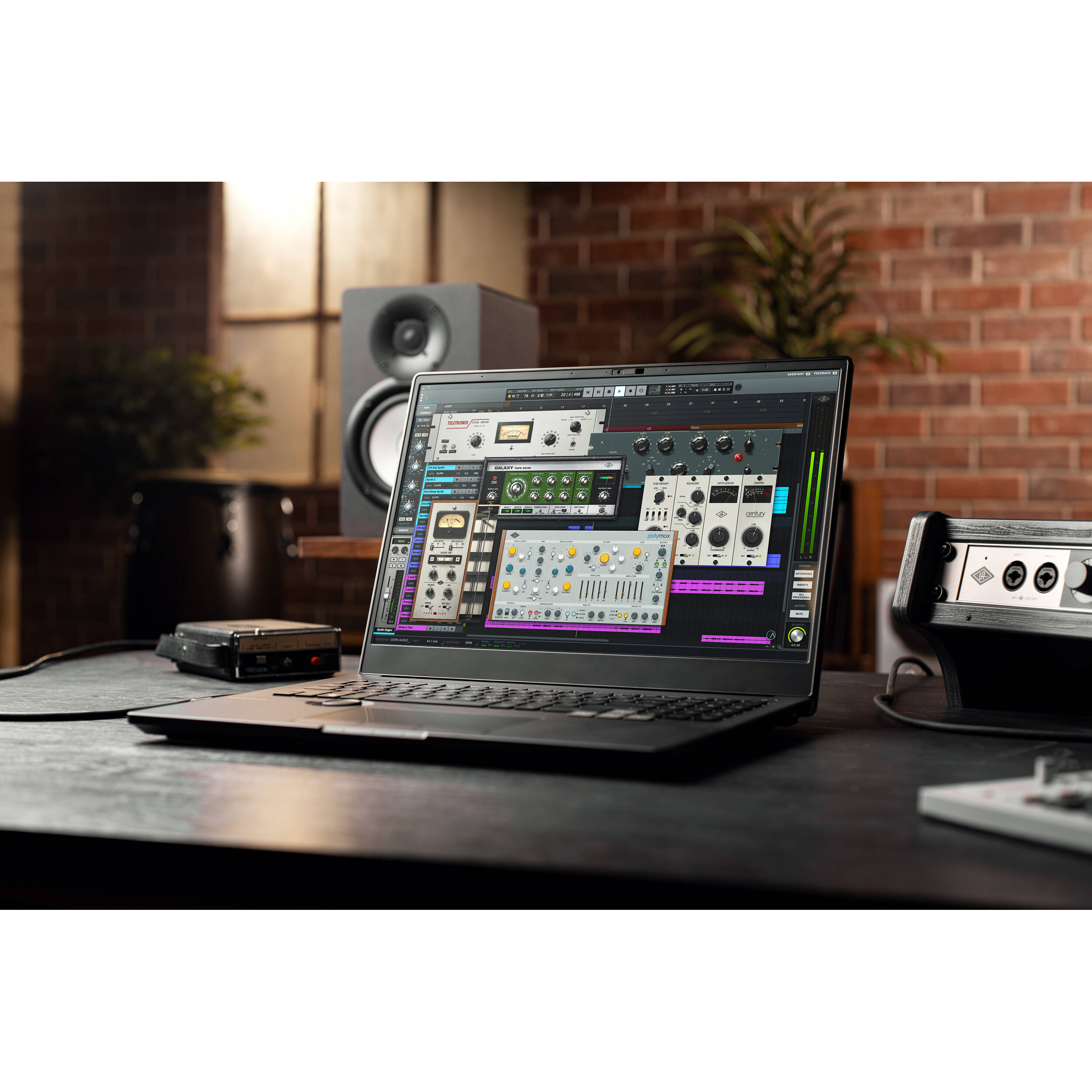 Universal Audio Volt 876 24x28 USB-C Audio Interface