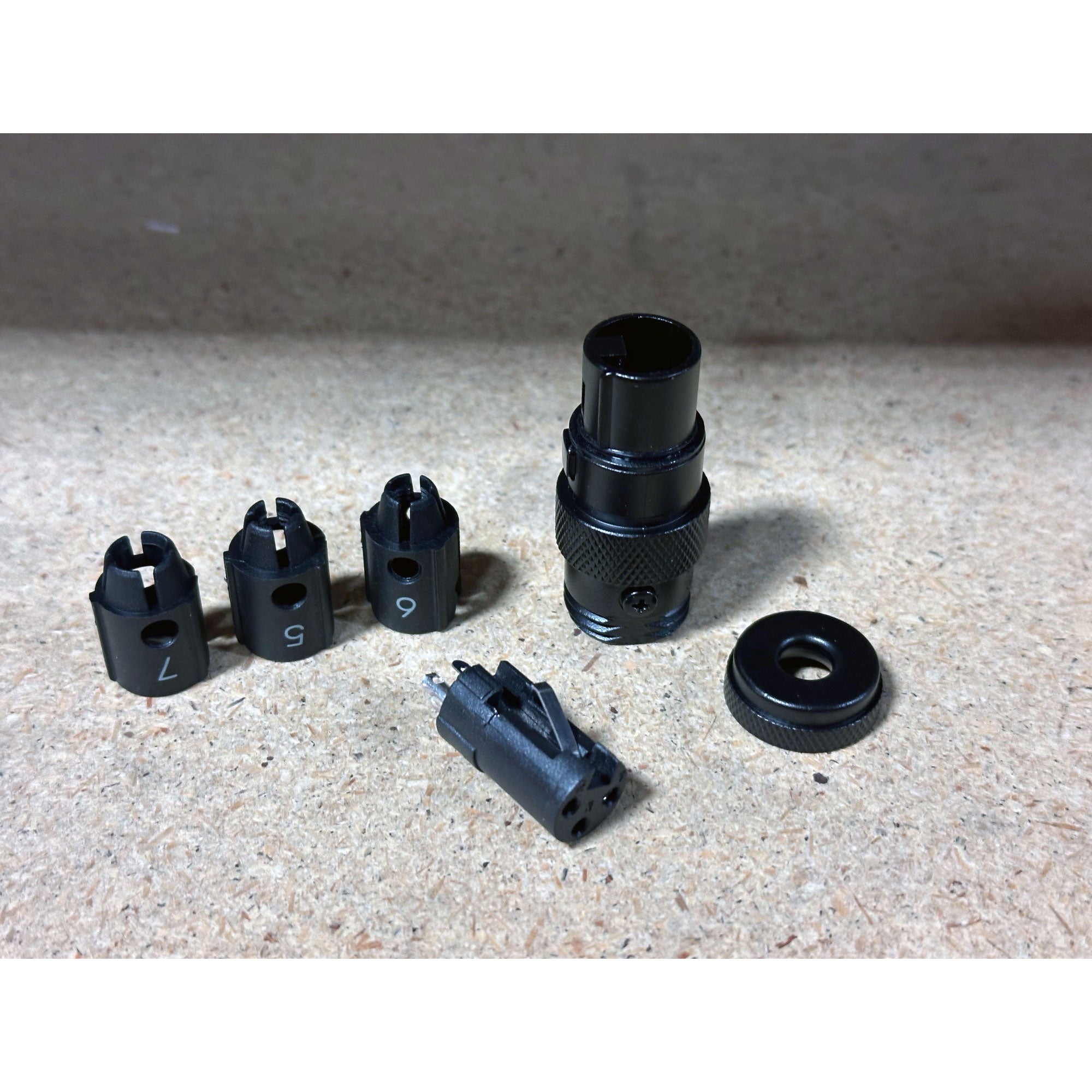 SquarePlug SPX-FBK Low-Profile Heavy-Duty All Metal 3-Pin Female XLR Connectors (Black, 100 Pack)