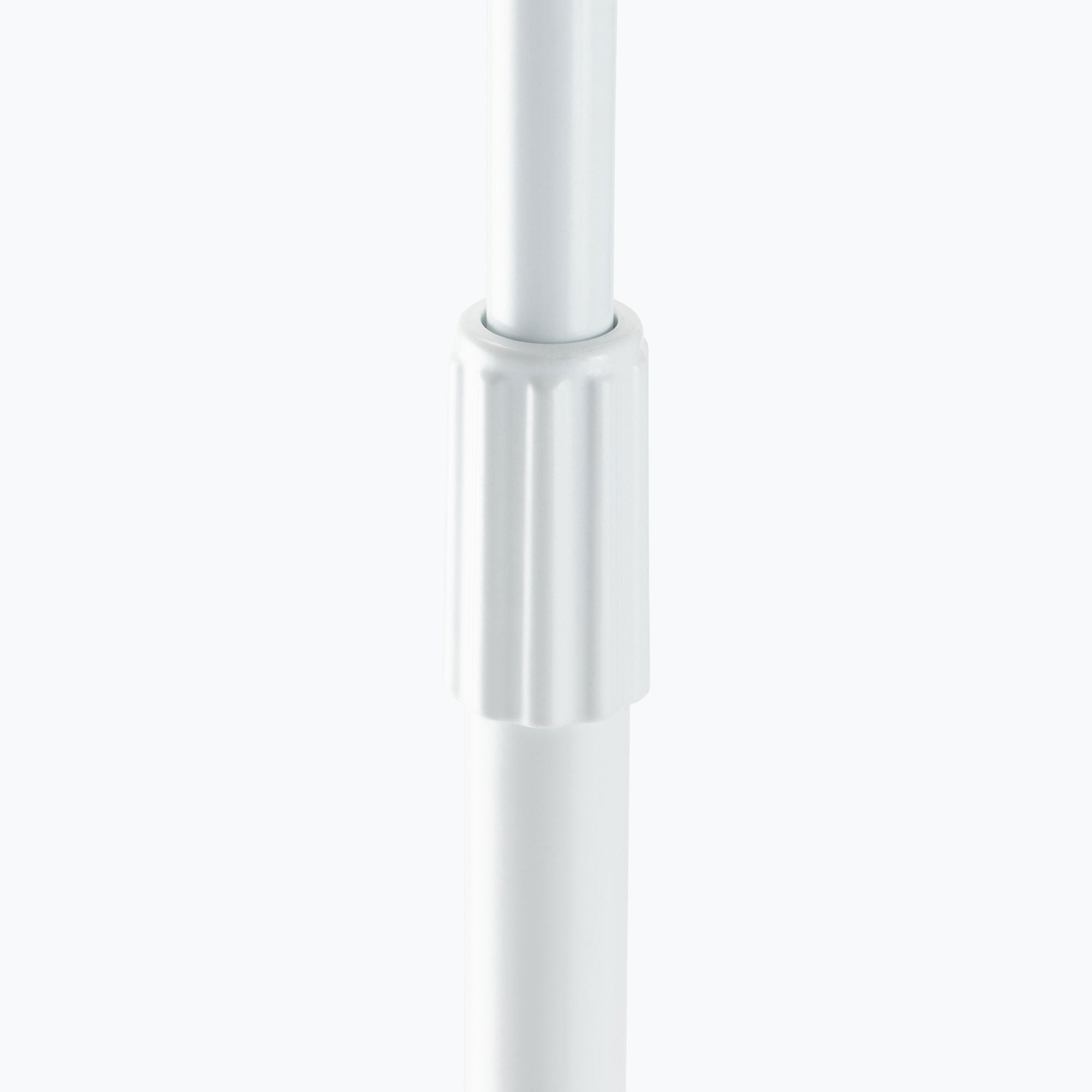 On-Stage MS7201QTRW Round Base Quarter-Turn Microphone Stand (White)