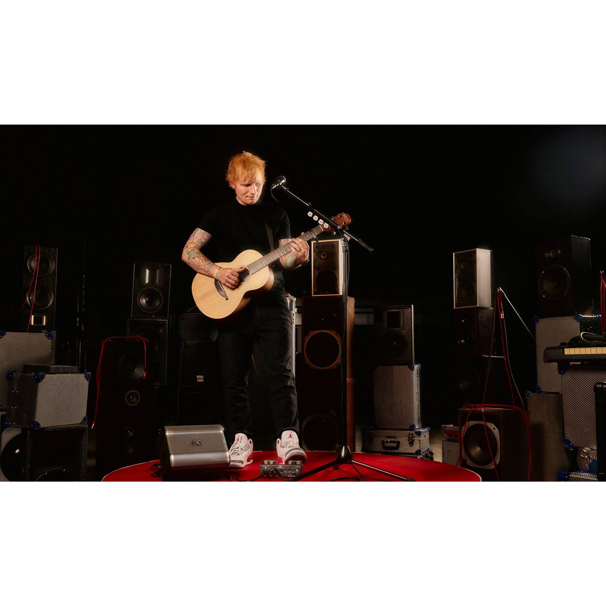 Sheeran Loopers Special Edition Busker Portable 200W 6.5" Battery-Powered PA Speaker