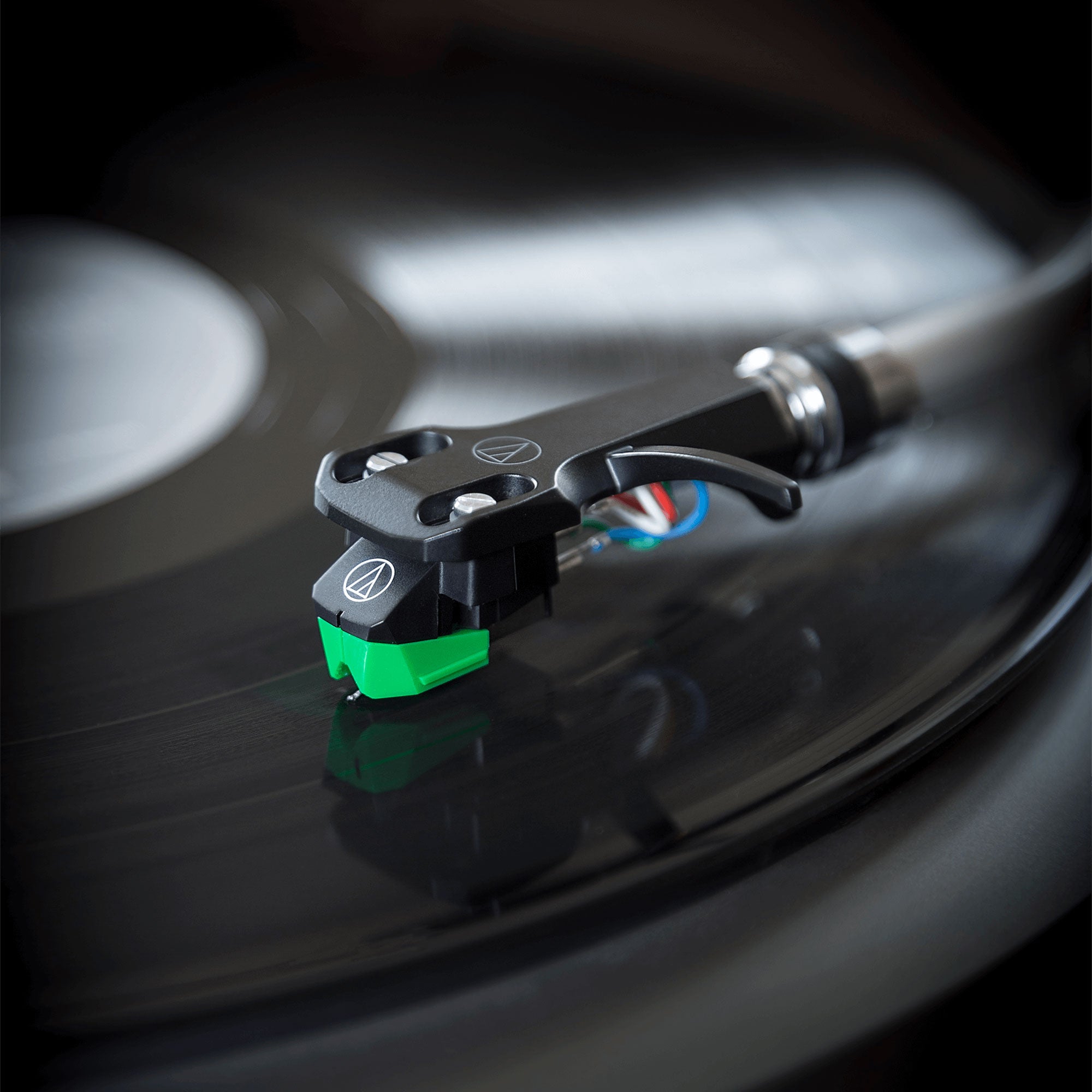 Audio-Technica AT-VM95E/H Cartridge and Headshell Combo Kit Image 3
