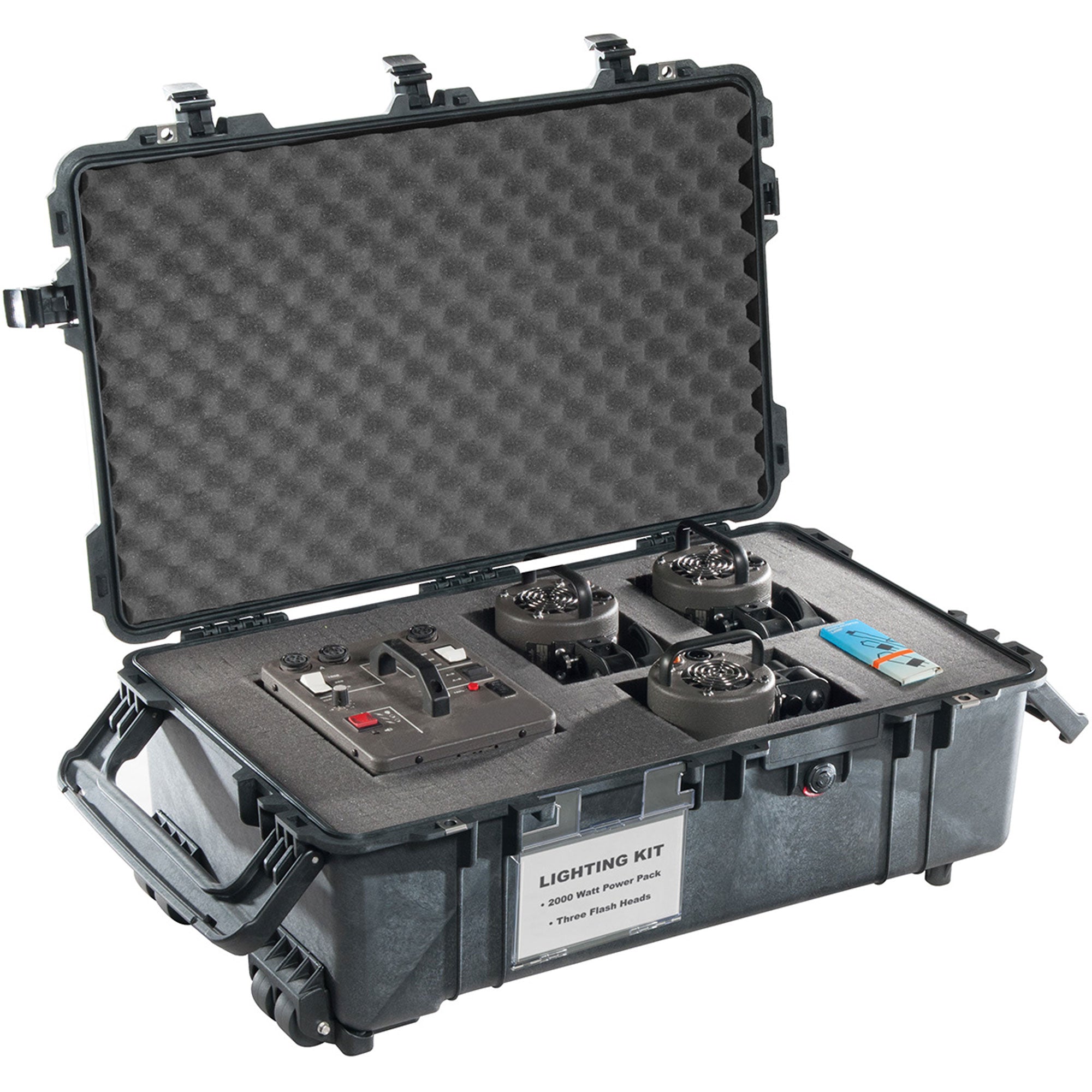 Pelican 1670 Protector Case with Foam (Black)