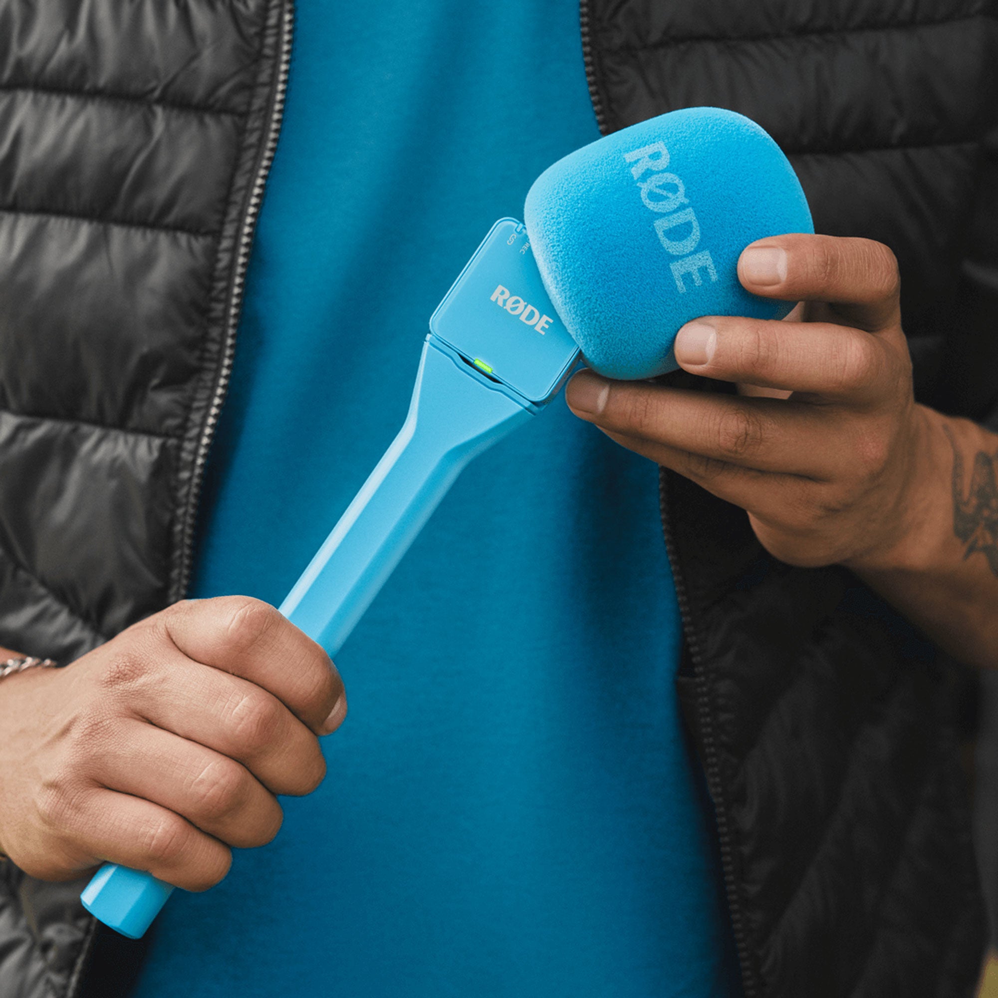 Rode Interview GO Handheld Mic Adapter for Wireless Clip-On Transmitter (Blue)