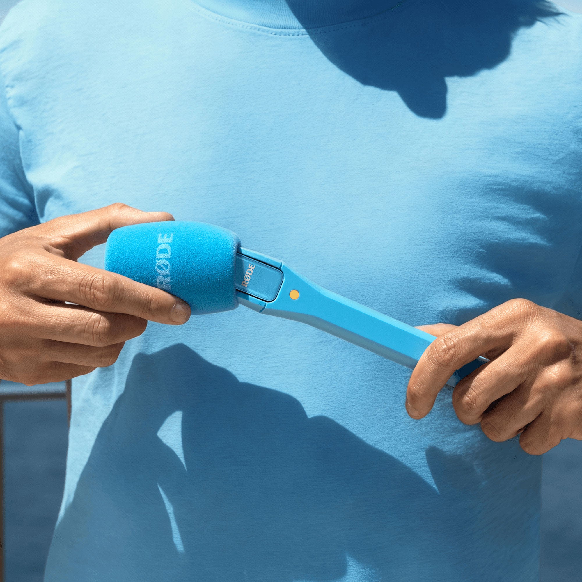Rode Interview Micro Handheld Mic Adapter for Wireless Clip-On Transmitter (Blue)