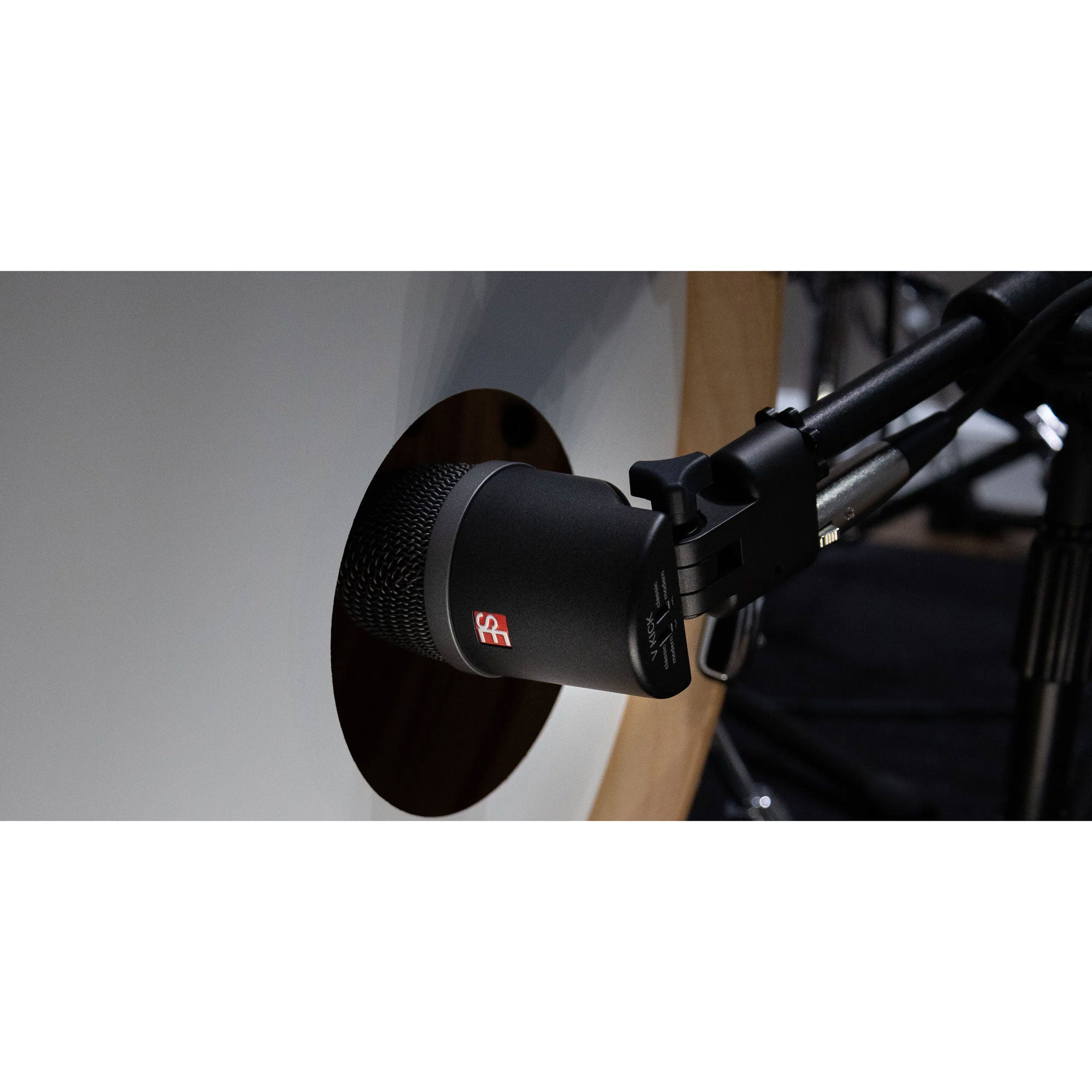 sE Electronics V Kick Dynamic Kick Drum Microphone