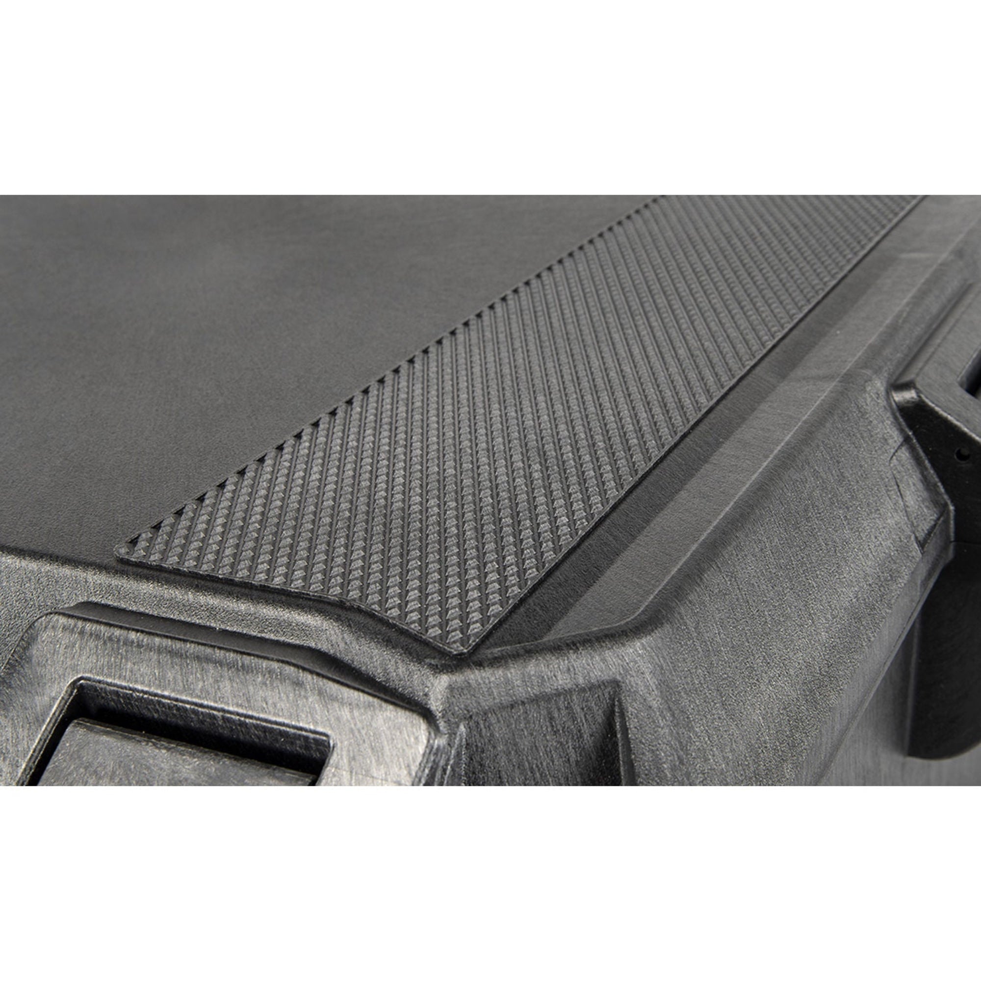 Pelican V600 Vault Large Equipment Case with Foam (Black)