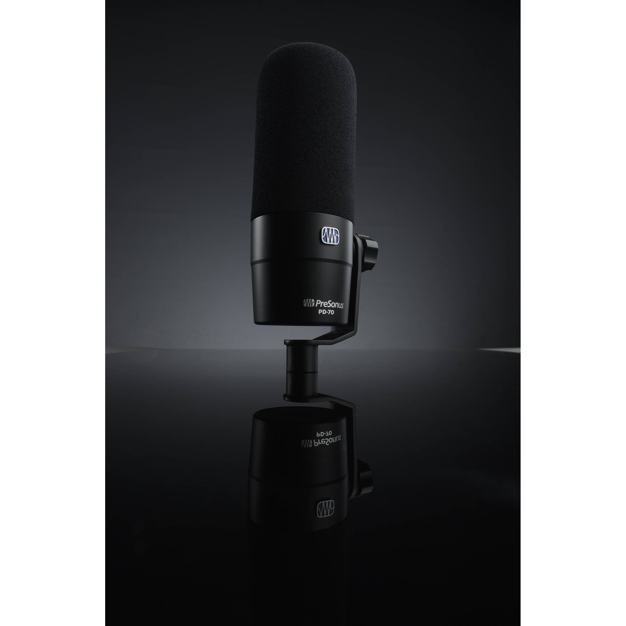 PreSonus PD-70 Dynamic Cardioid Podcast/Broadcast Microphone