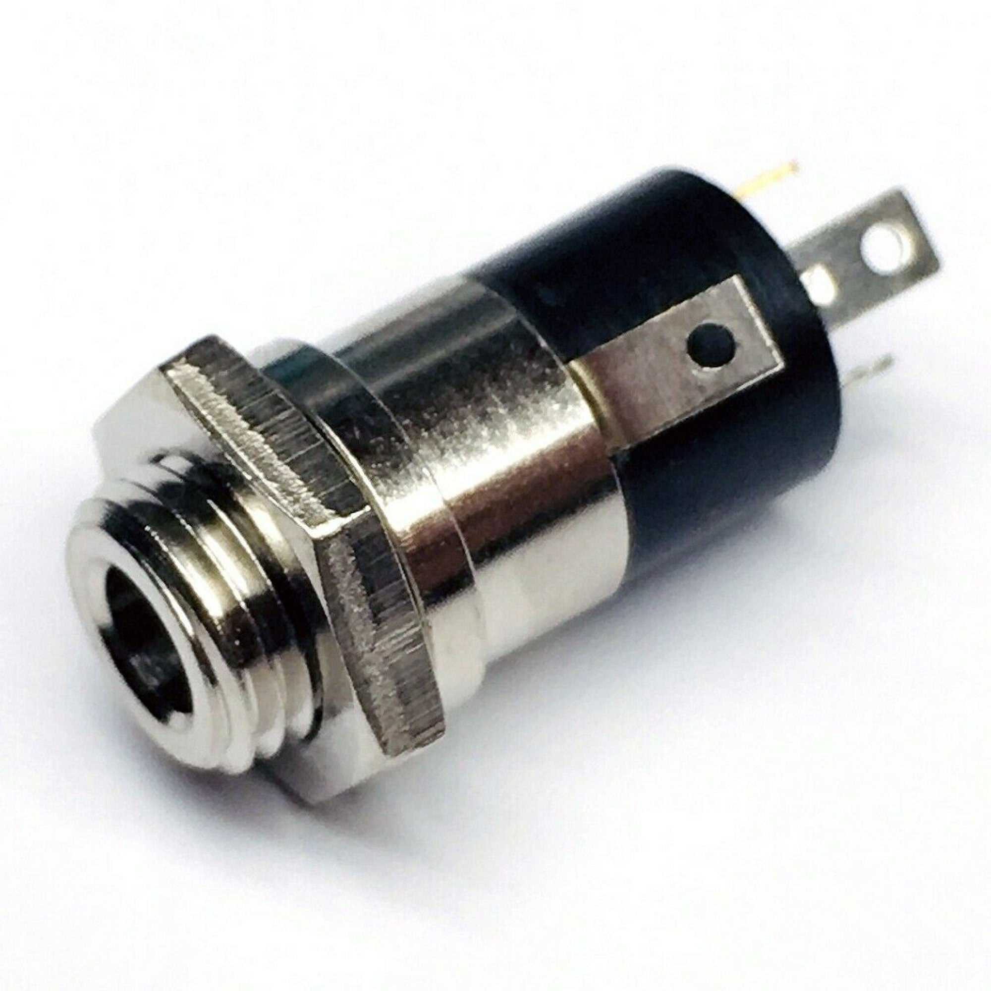 Show Me Cables 890 Metal 3.5mm TRRS Female Panel Mount Connector