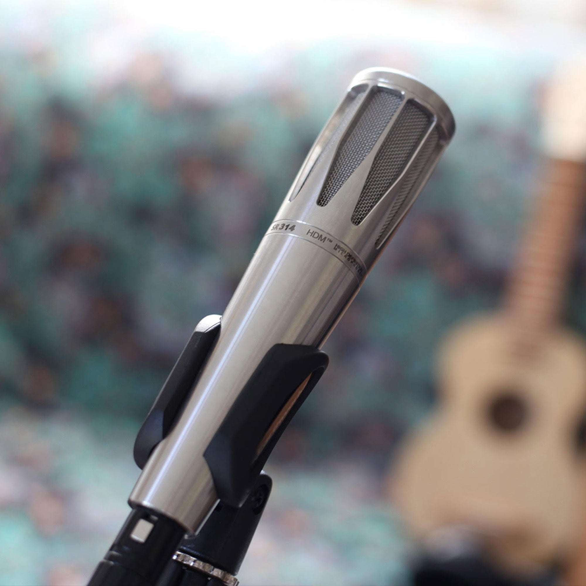 Earthworks SR314 Handheld Cardioid Vocal Condenser Microphone (Stainless Steel)